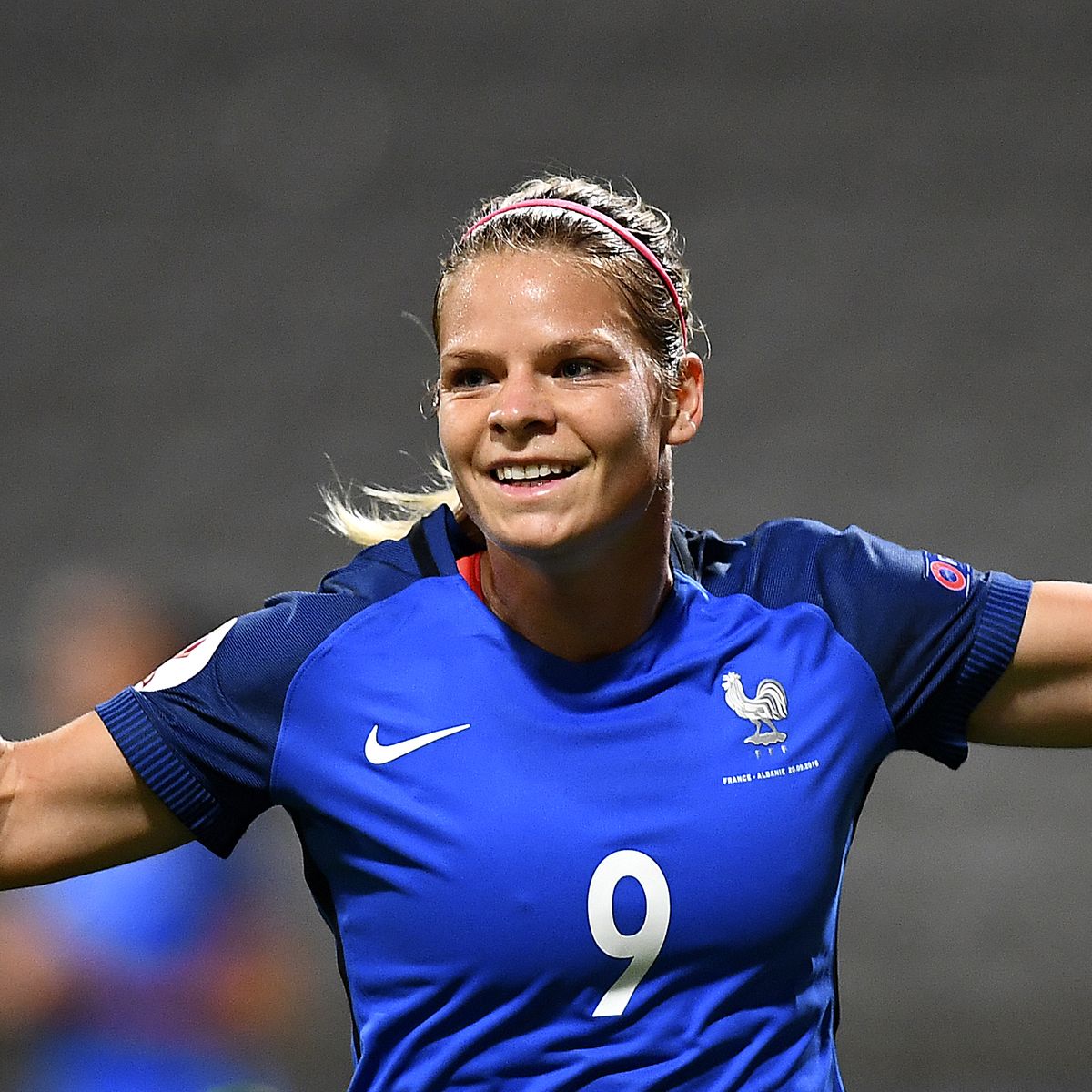 Eugénie Le Sommer, internationale de l'Équipe de France Féminine, ambassadrice SPORTYNEO